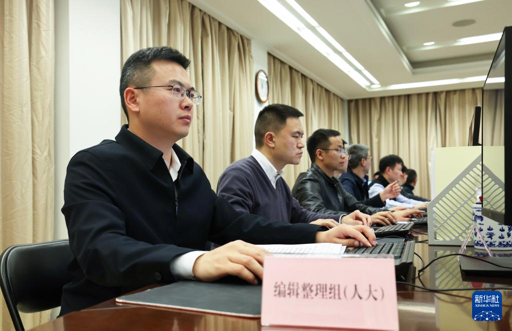 4fa4e21b-4f1d-4ebf-85d5-e994f0333854 4fa4e21b-4f1d-4ebf-85d5-e994f0333854